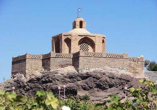 آرامگاه ابن حسام خوسفی