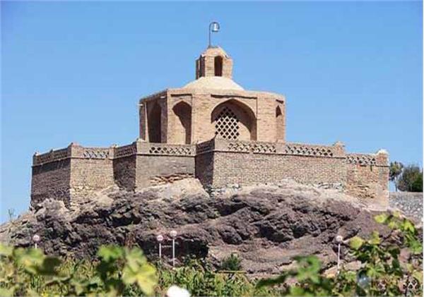 آرامگاه ابن حسام خوسفی