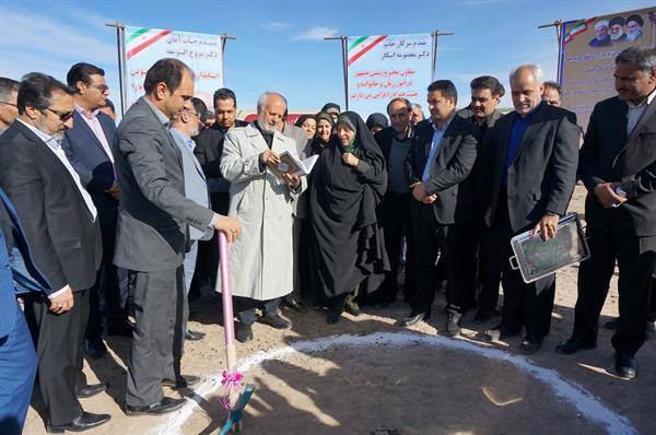 کلنگ زنی شهرک فناوری اطلاعات بیرجند در زمینی به مساحت 15 هکتار