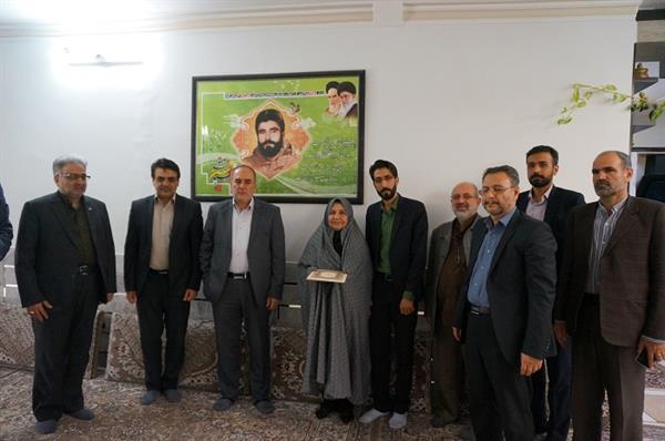 دیدار مشاور وزیر در امور ایثارگران با  خانواده شهیدان یعقوبی، میری و تقی زاده در خراسان جنوبی