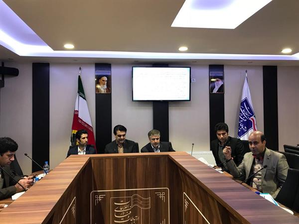 نشست صمیمی معاون امنیت فضای تولید و تبادل اطلاعات سازمان فناوری اطلاعات ایران با بخش خصوصی استان خراسان جنوبی