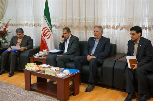 دیدار استاندار، نمایندگان استان در مجلس شورای اسلامی و مدیر کل ارتباطات و فناوری اطلاعات با وزیر